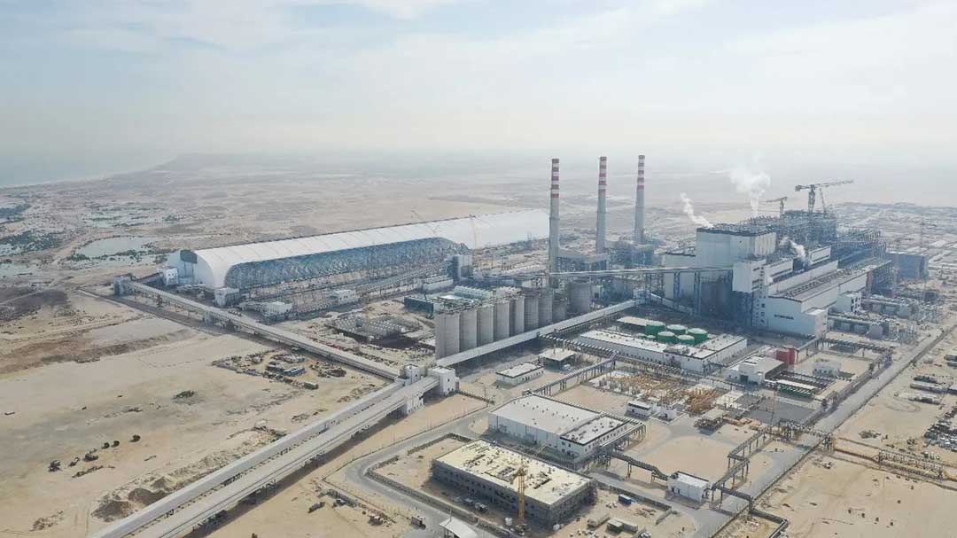 coal storage yard in Dubai (2)